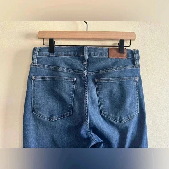 Madewell 10" high Rise Skinny Jeans Denim Blue
Wash Button fly Raw Hem Size 30 - Picture 9 of 14